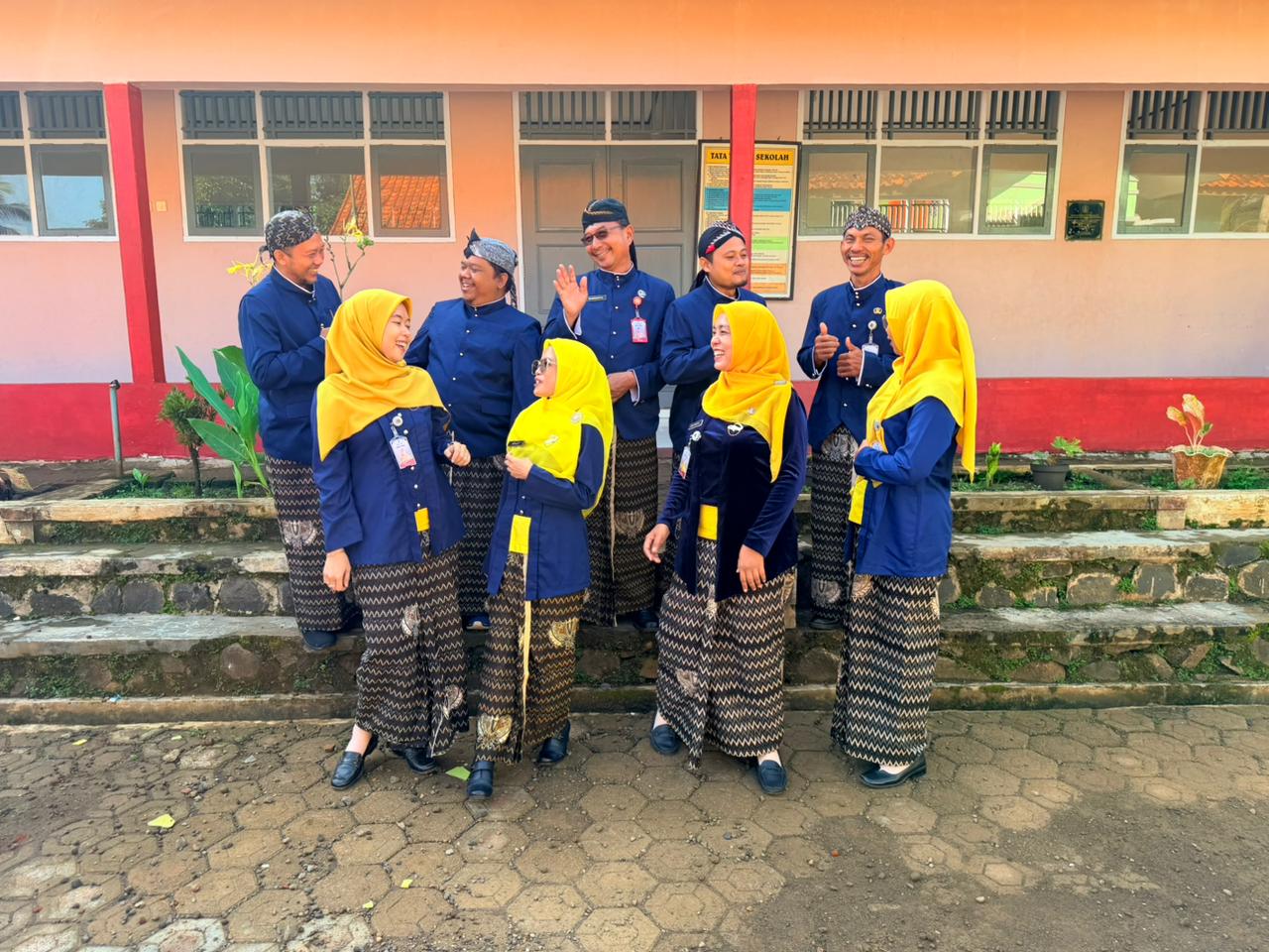 Baju Khas Cilacap 3